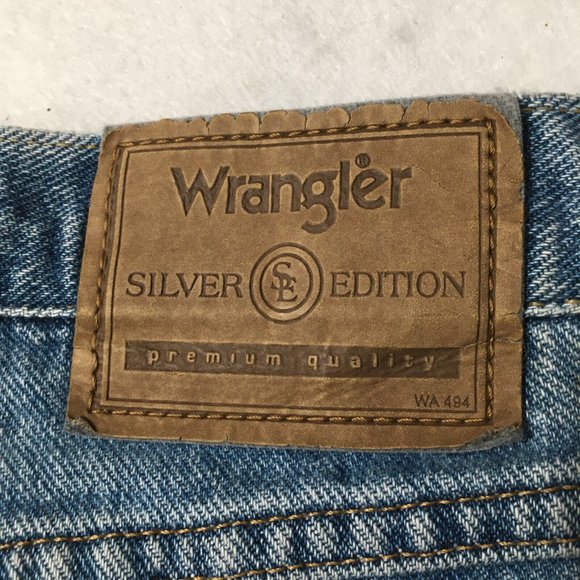 #LL Wrangler Silver Edition shorts Acid Wash bleach distressed 40 waist - Picture 2 of 6